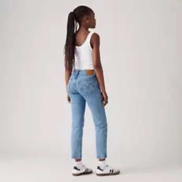 NWOT Levi's Women's 501 Jeans Size W26 L26 Blue - Picture 2 of 11